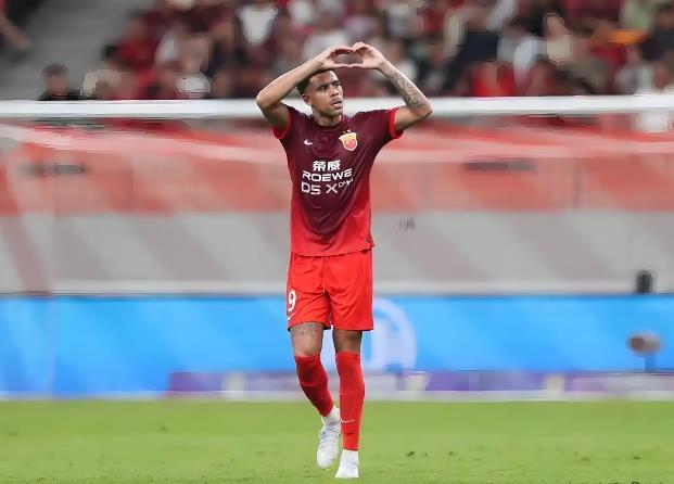 乌索展现实力,亚冠战绩引发热议 乌索展现实力,亚冠战绩引发热议