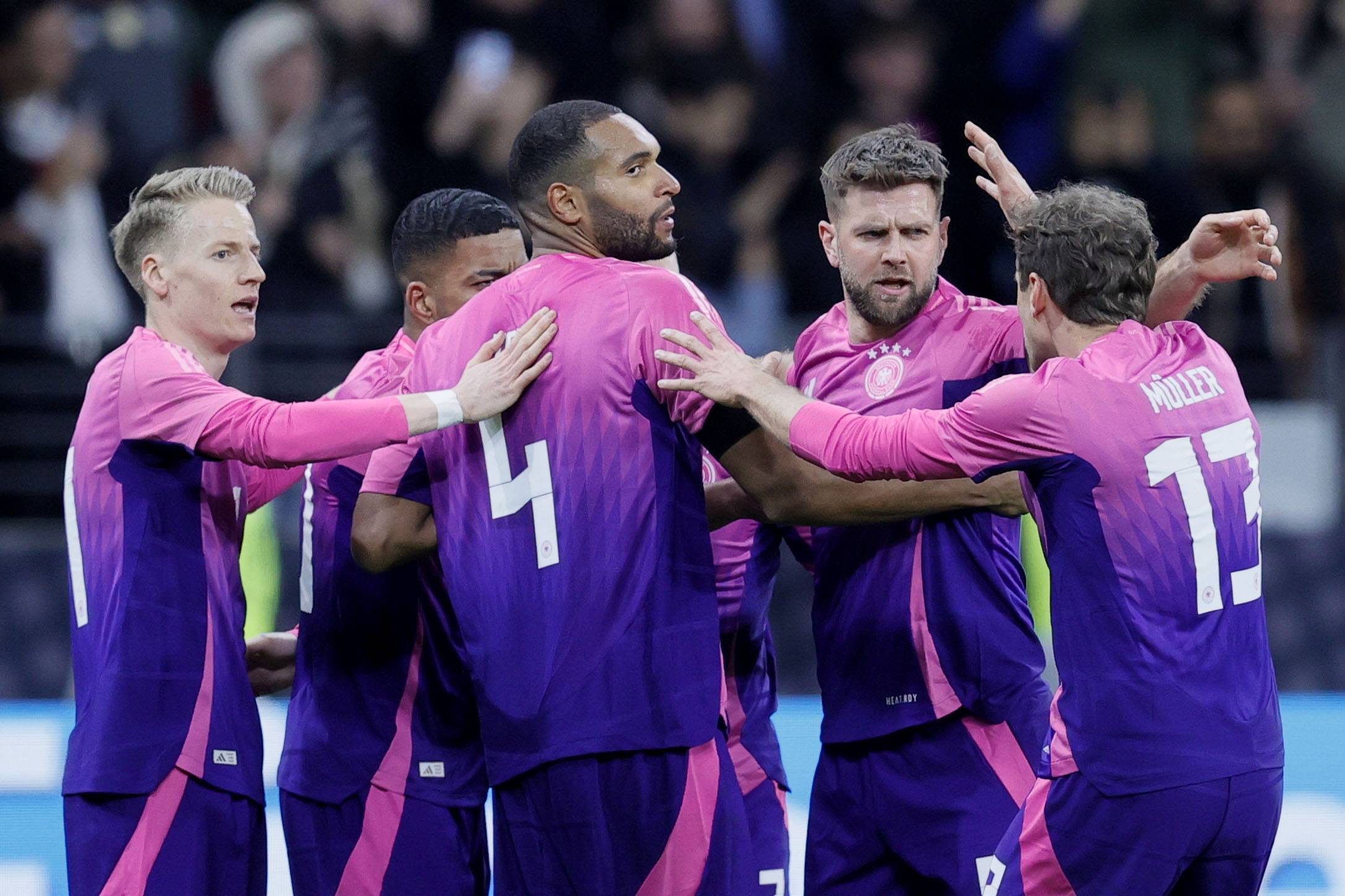 关于荷兰国家队团结对抗瑞士,决意晋级决赛的信息 关于荷兰国家队团结对抗瑞士,决意晋级决赛的信息