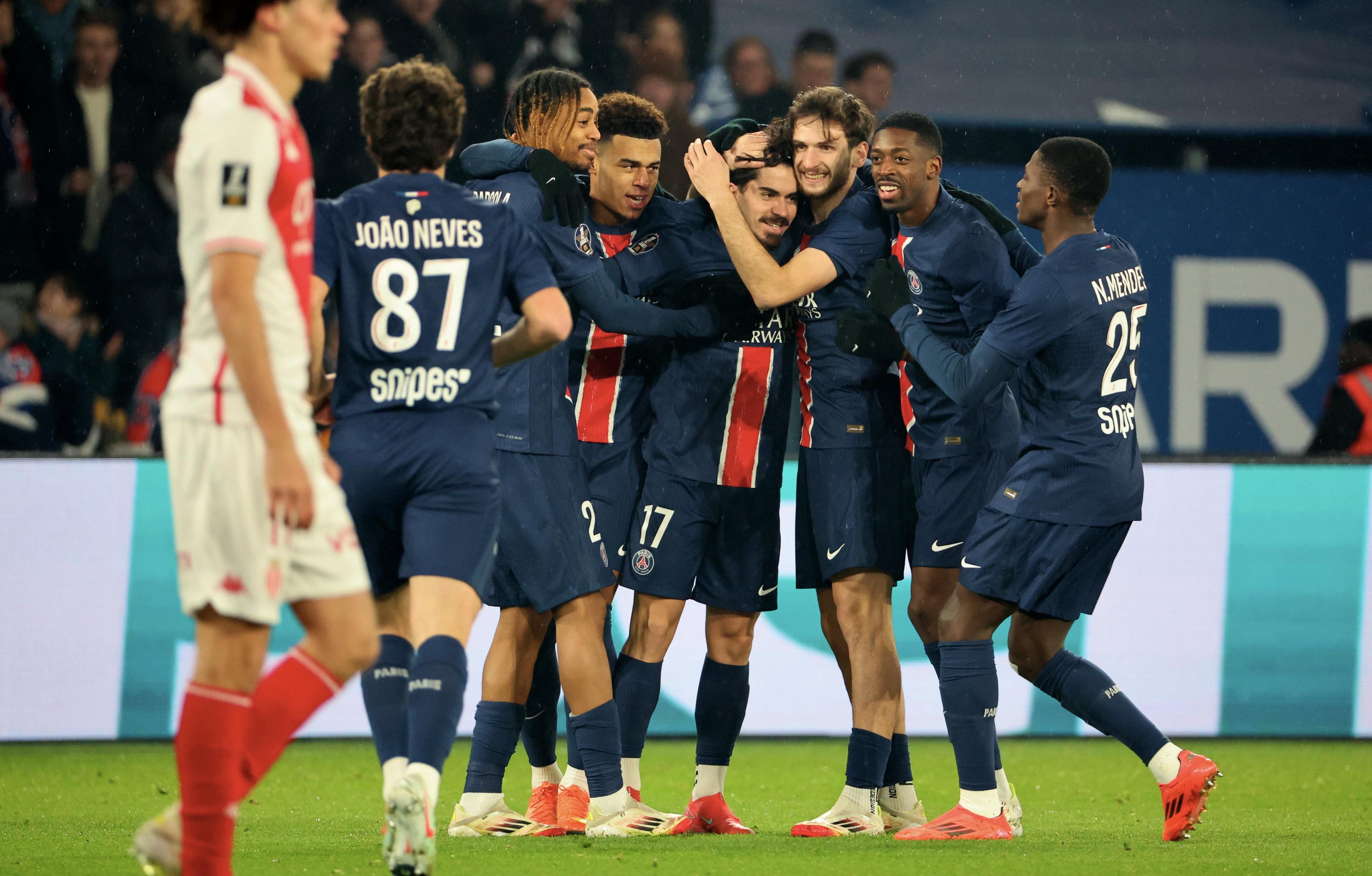 巴黎圣日耳曼客场扫除斯特拉斯堡，保持不败