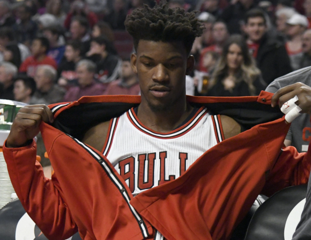 包含朗斯队员表现低迷，球队连续遭遇挫折的词条