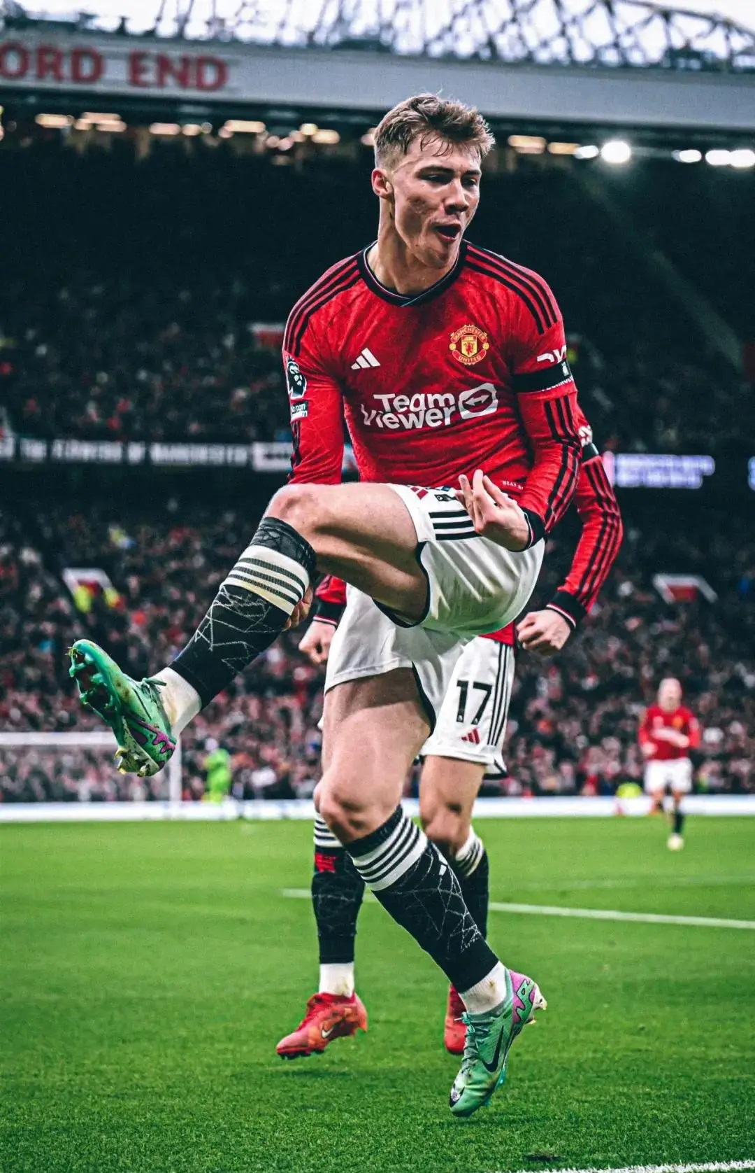 包含曼联vs西汉姆联大战即将打响,双方需争取积分的词条 包含曼联vs西汉姆联大战即将打响,双方需争取积分的词条