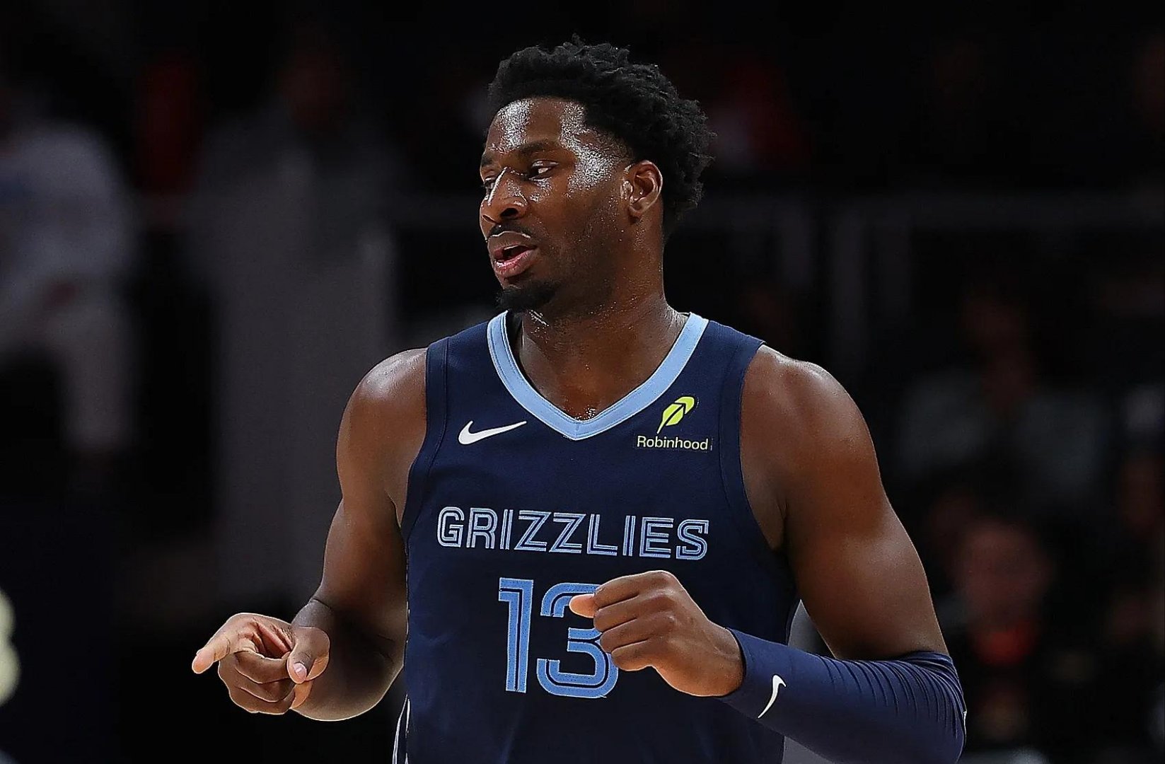 快船胜黄蜂，迎来三连胜